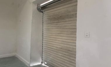 ¡SE RENTA LOCAL COMERCIAL EN EXCELENTE UBICACIÓN!