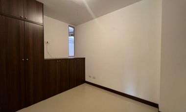 Apartamento en Arriendo en Loma del Esmeraldal Envigado