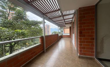 Apartamento en Arriendo en Loma del Esmeraldal Envigado