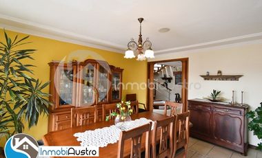 Yanuncay, Venta de Casa Rentera de Dos Apartamentos
