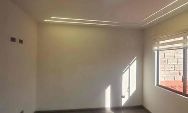 hermosas casas en venta a estrenar cerca de totoracocha y de la Cdla Kenedy  en cuenca