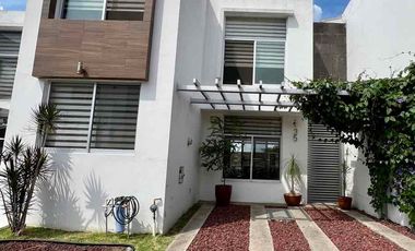 CASA EN VENTA EN SAN PEDRO TLAQUEPAQUE