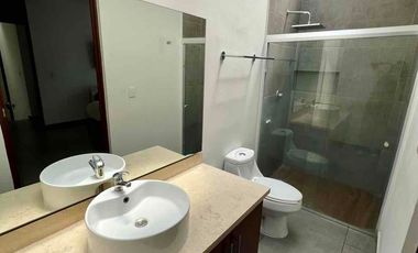 CASA EN VENTA EN SAN PEDRO TLAQUEPAQUE