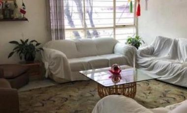 VENTA. CASA. COLON ECHEGARAY. NAUCALPAN. JARDIN. 4 HABITACIONES.
