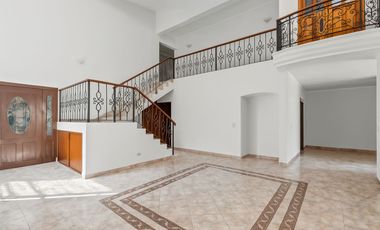 Casa en venta en Gaviotas, Puerto Vallarta, con alberca privada y paneles solares