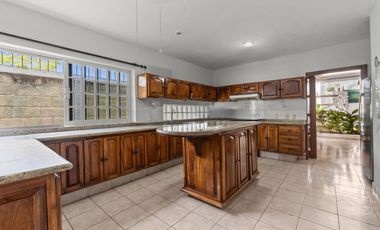 Casa en venta en Gaviotas, Puerto Vallarta, con alberca privada y paneles solares