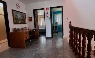 SE RENTA CASA EQUIPADA PARA CLINICA DE SALUD EN ZONA LA PAZ, PUEBLA