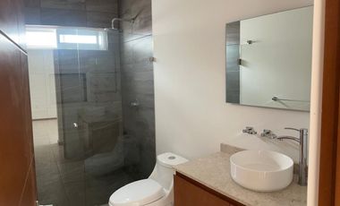 CASA EN VENTA EN RANCHO SANTA MONICA