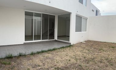 CASA EN VENTA EN RANCHO SANTA MONICA