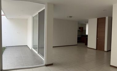 CASA EN VENTA EN RANCHO SANTA MONICA