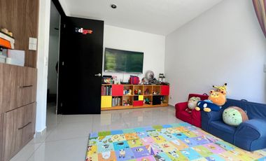 Se Vende Casa en Condominio en del Valle.