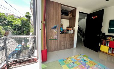 Se Vende Casa en Condominio en del Valle.