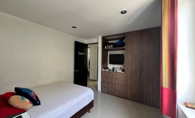 Se Vende Casa en Condominio en del Valle.