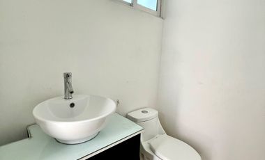 Se Vende Casa en Condominio en del Valle.