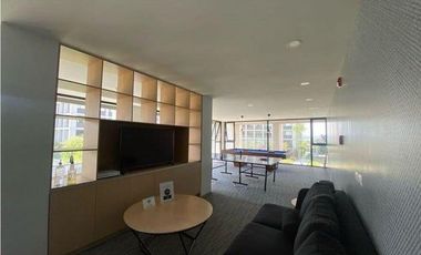Departamento semiamueblado, sala de TV, 3 recámaras - Santa Fe Juriquilla. RENTA