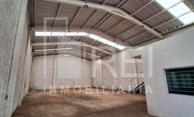 RENTA BODEGA EN EL VERGEL TLAQUEPAQUE