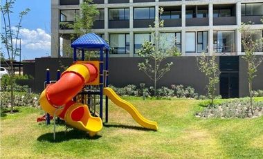 Santa Fe Juriquilla - RENTA. Departamento semiamueblado, sala de TV, 3 recámaras