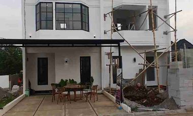Rumah 2 lantai classic modern di Cinangka depok mulai 500 jutaan
