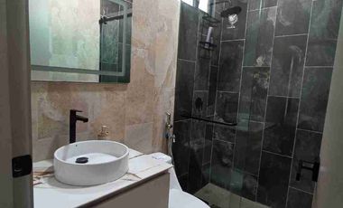 Alquiler Casa Amoblada 4 dormitorios en Condado Vicolini