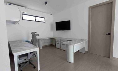 Alquiler Casa Amoblada 4 dormitorios en Condado Vicolini