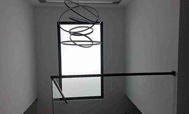 Alquiler Casa Amoblada 4 dormitorios en Condado Vicolini