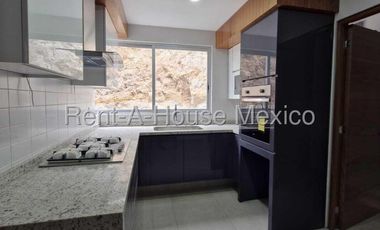 Casa en Venta en Atizapan de Zaragoza, Lago Esmeralda CMB 26-136.