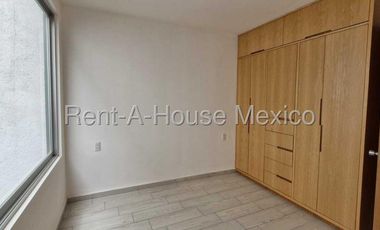 Casa en Venta en Atizapan de Zaragoza, Lago Esmeralda CMB 26-136.