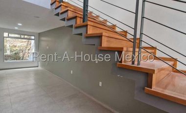 Casa en Venta en Atizapan de Zaragoza, Lago Esmeralda CMB 26-136.