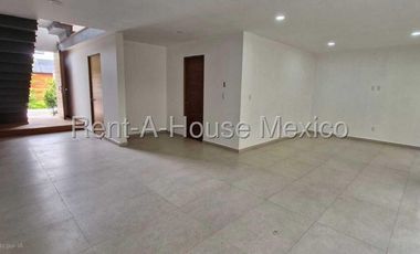 Casa en Venta en Atizapan de Zaragoza, Lago Esmeralda CMB 26-136.