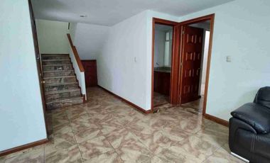 CASA EN RENTA AMUEBLADA, 5 RECAMARAS (Fraccionamiento a 3 minutos de via atlixcayotl.)