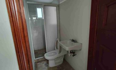 CASA EN RENTA AMUEBLADA, 5 RECAMARAS (Fraccionamiento a 3 minutos de via atlixcayotl.)