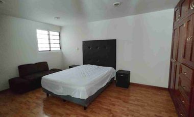 CASA EN RENTA AMUEBLADA, 5 RECAMARAS (Fraccionamiento a 3 minutos de via atlixcayotl.)