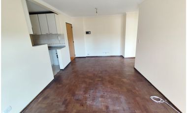 ALQUILA: Dpto 1 Dormitorio Externo con Balcón / B° CENTRO