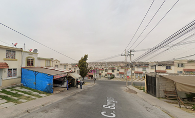 CASA DE RECUPERACIÓN BANCARIA EN CALLE BURGOS, URBI VILLA DEL REY, HUEHUETOCA, EDO MEX. ¡NO SE ACEPTAN CRÉDITOS!