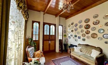 BAJA DE PRECIO!! AMPLIA CASA EN VENTA