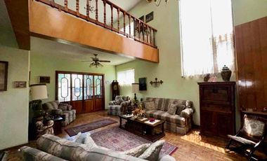 BAJA DE PRECIO!! AMPLIA CASA EN VENTA