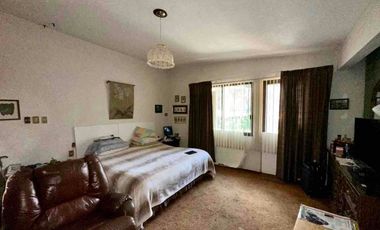 BAJA DE PRECIO!! AMPLIA CASA EN VENTA