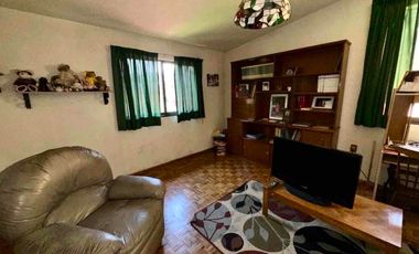 BAJA DE PRECIO!! AMPLIA CASA EN VENTA