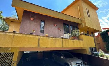 BAJA DE PRECIO!! AMPLIA CASA EN VENTA