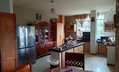 Se vende Casa - Comercial en Portovelo