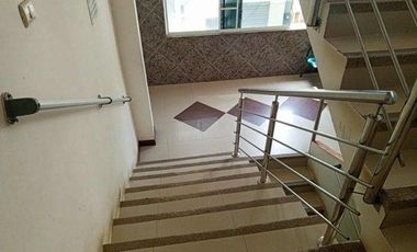 Se vende Casa - Comercial en Portovelo