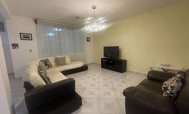 SE VENDE CASA en San Lorenzo La Cebada