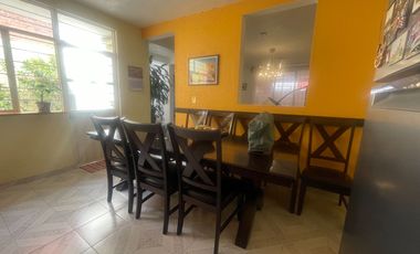 SE VENDE CASA en San Lorenzo La Cebada