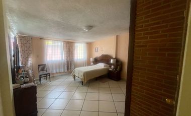 SE VENDE CASA en San Lorenzo La Cebada