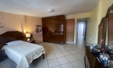 SE VENDE CASA en San Lorenzo La Cebada