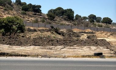 Venta de Terreno a pie de Carretera