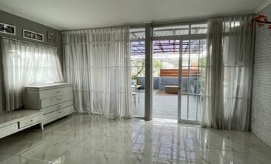 RUMAH MEWAH 3 LANTAI SARIWANGI BANDUNG UTARA UDARA SEGAR ADEM.