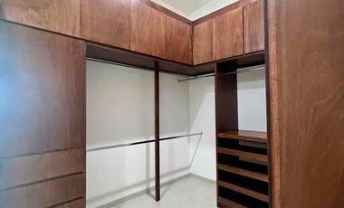 Moderna y funcional casa en Las Plazas lista para estrenar