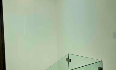 Moderna y funcional casa en Las Plazas lista para estrenar