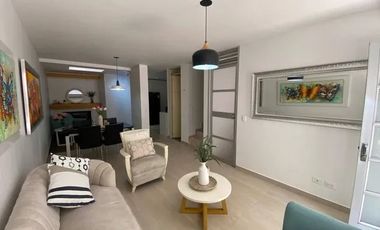 HERMOSA Y AMPLIA CASA CENTRAL CONJUNTO IBAGUÉ EN VENTA (REMODELADA-MODERNA)